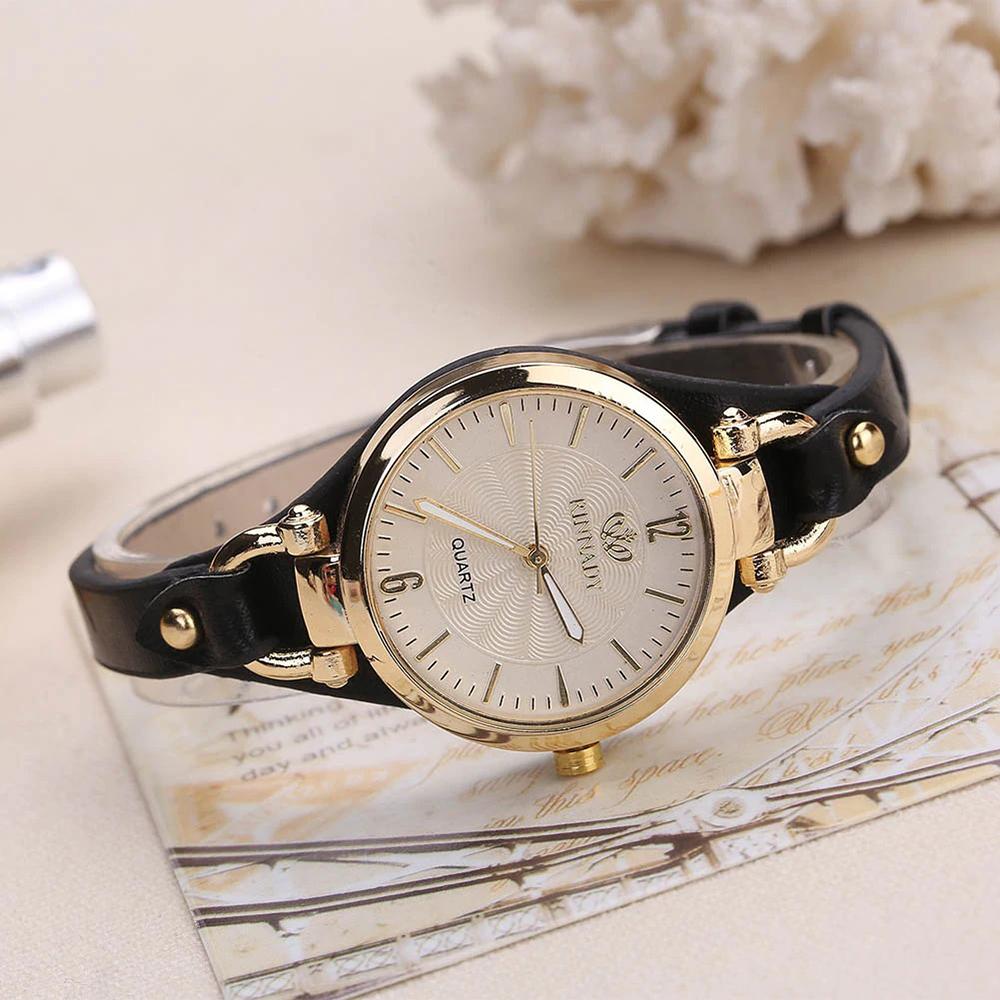 Watch - Exquisite Round Dial Rivet Leather Strap Quartz Watch