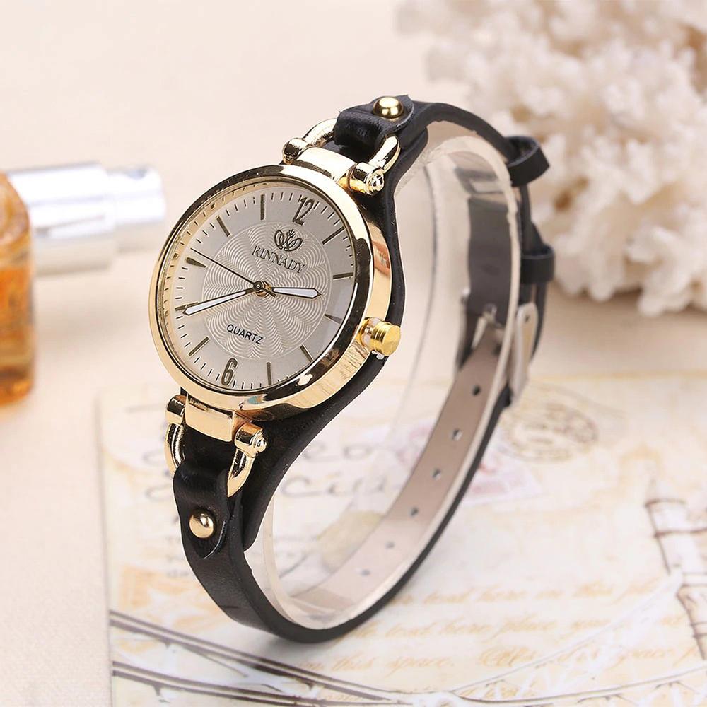 Watch - Exquisite Round Dial Rivet Leather Strap Quartz Watch