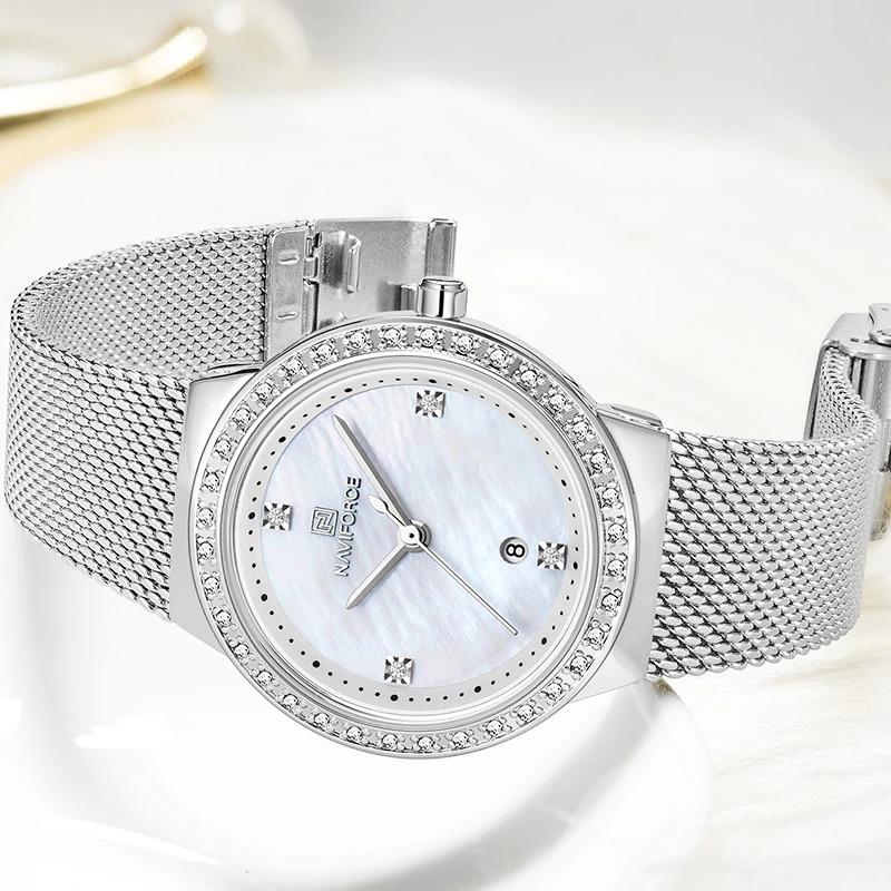 Watch - Minimalist Stainless Steel Mesh Strap Quartz Watch