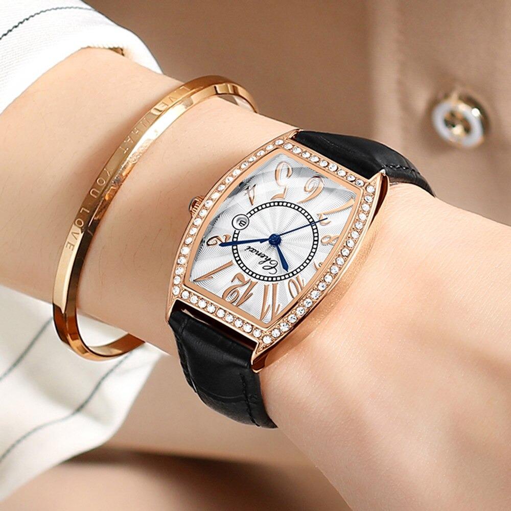 Watch - Sparkling Rhinestone Embedded Quartz Watch