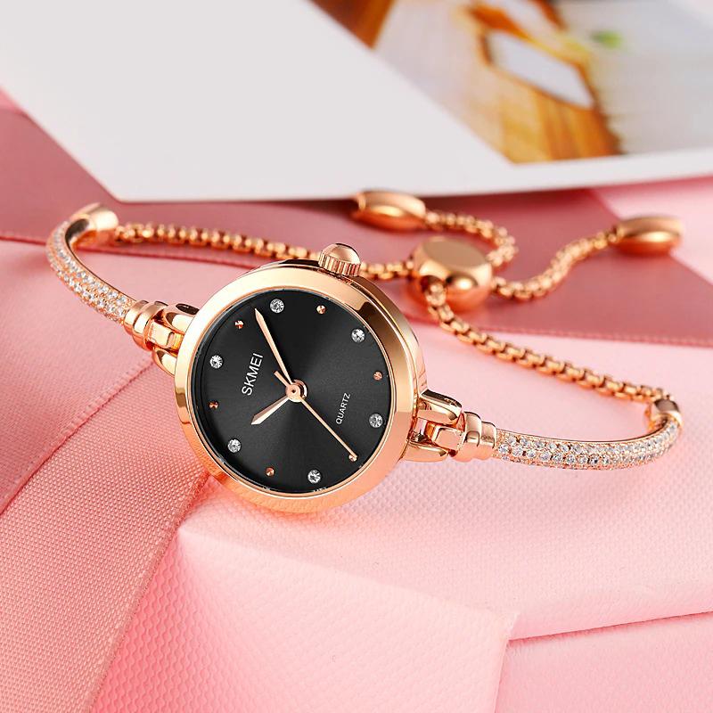 Watch - Sparkling Rhinestone Strap Quartz Watch