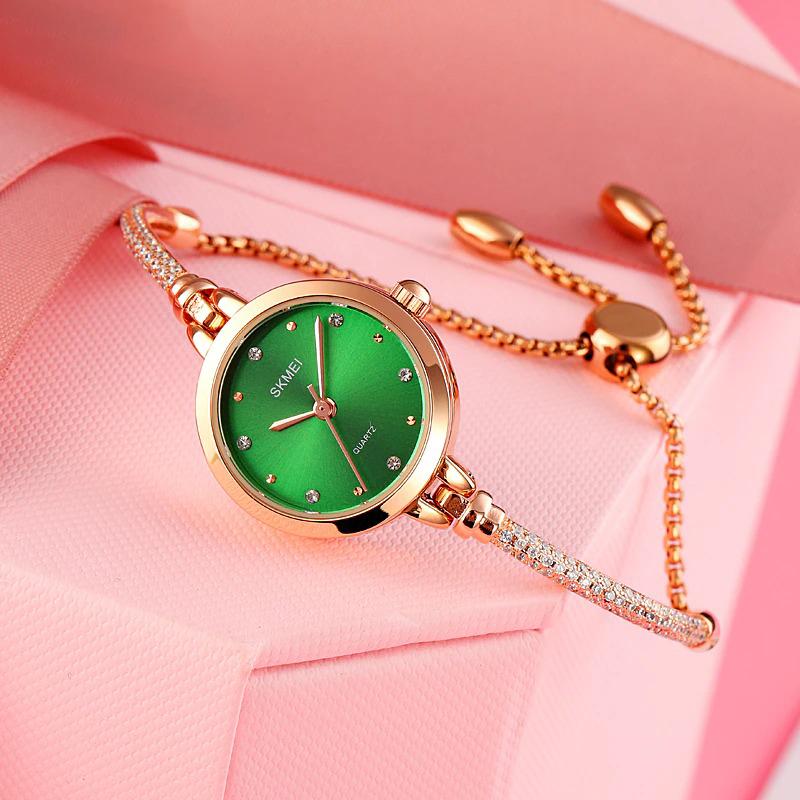 Watch - Sparkling Rhinestone Strap Quartz Watch