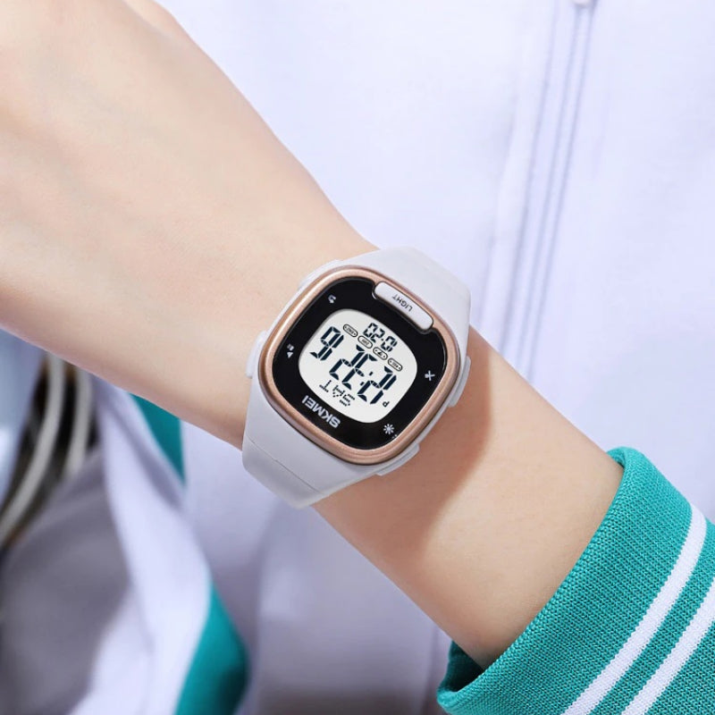 Lightweight hot sale sports watch