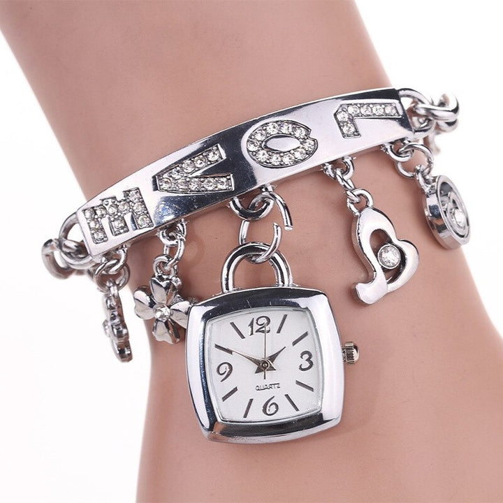 Women's Stylish Rhinestone Flower and Heart Charms Quartz Wristwatch